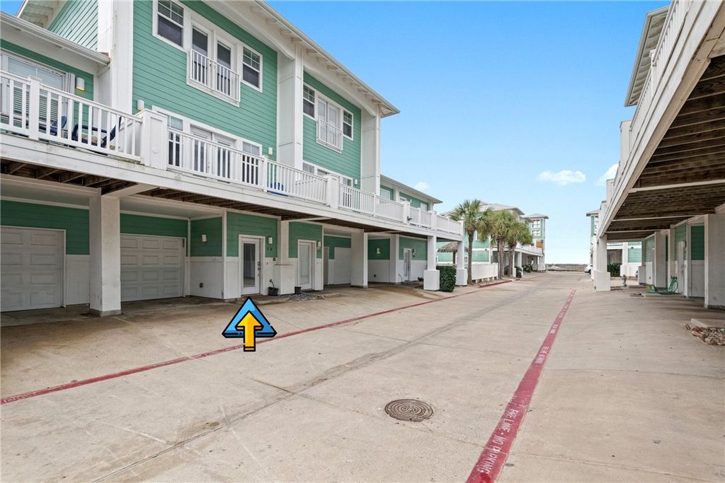 3021 S 11th St 18, Port Aransas, TX 78373