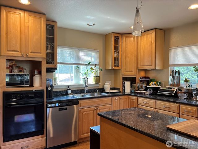 1308 104th Street E, Tacoma, WA 98445