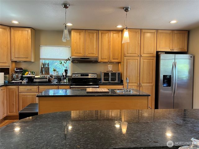 1308 104th Street E, Tacoma, WA 98445