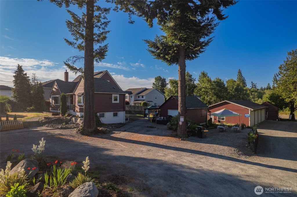 1308 104th Street E, Tacoma, WA 98445