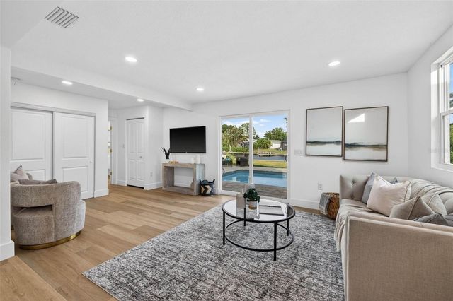 4623 CARSON STREET NE, St Petersburg, FL 33703