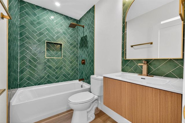 4623 CARSON STREET NE, St Petersburg, FL 33703