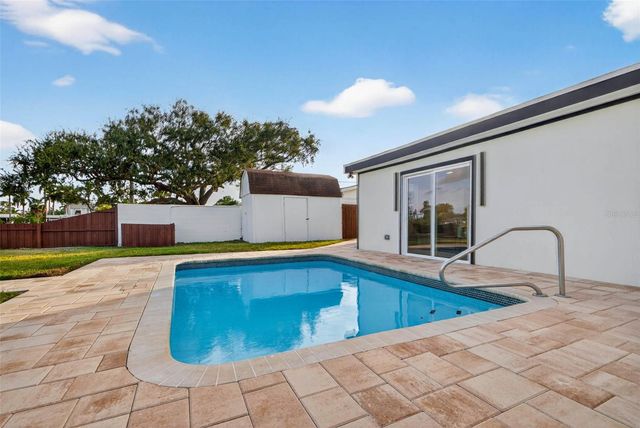 4623 CARSON STREET NE, St Petersburg, FL 33703