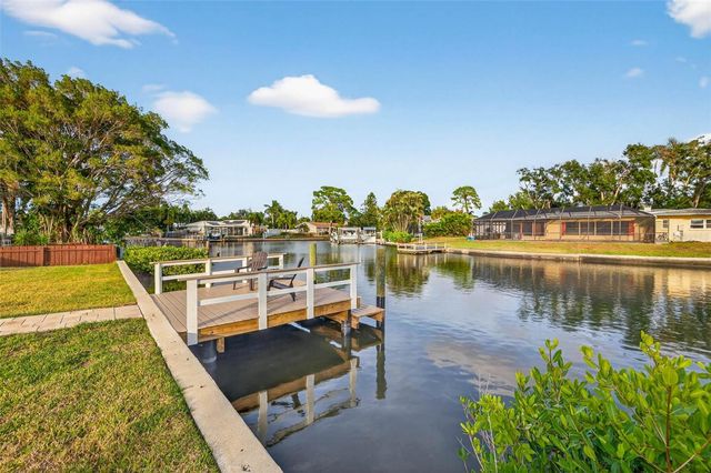 4623 CARSON STREET NE, St Petersburg, FL 33703