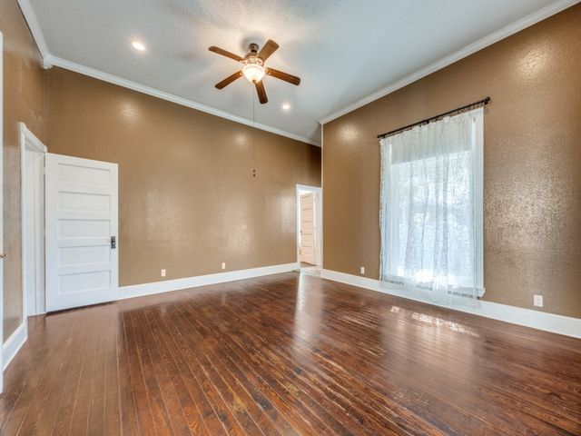 3911 Stonewall Street, Greenville, TX 75401