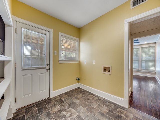 3911 Stonewall Street, Greenville, TX 75401