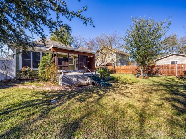 3911 Stonewall Street, Greenville, TX 75401