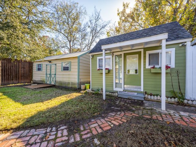 3911 Stonewall Street, Greenville, TX 75401