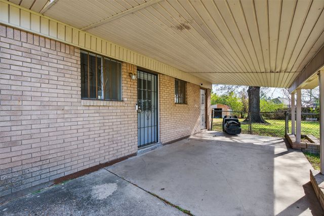 635 Browning Street, Shreveport, LA 71106