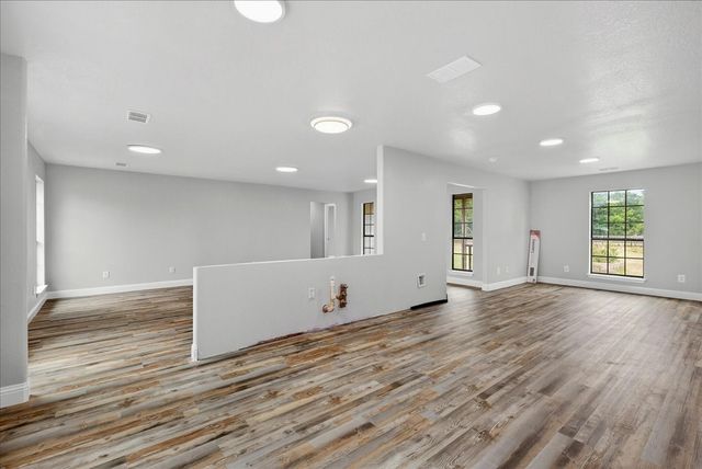 16001 County Road 4052, Kemp, TX 75143
