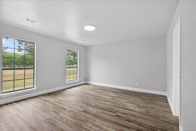 16001 County Road 4052, Kemp, TX 75143
