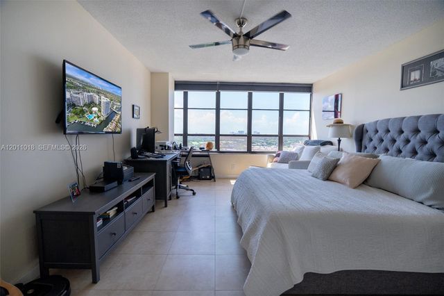 500 Three Islands Blvd 1008, Hallandale Beach, FL 33009