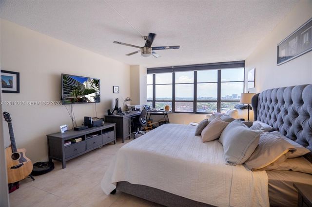 500 Three Islands Blvd 1008, Hallandale Beach, FL 33009