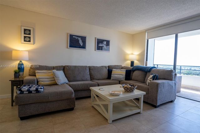 500 Three Islands Blvd 1008, Hallandale Beach, FL 33009