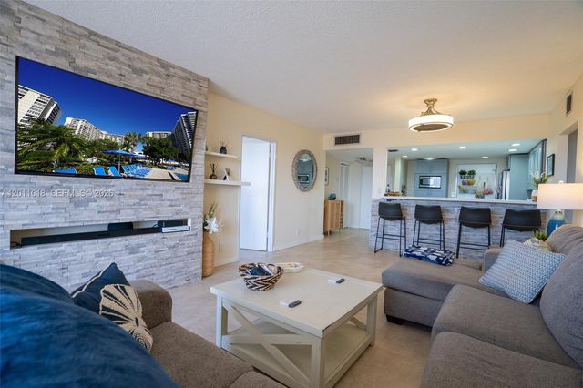 500 Three Islands Blvd 1008, Hallandale Beach, FL 33009