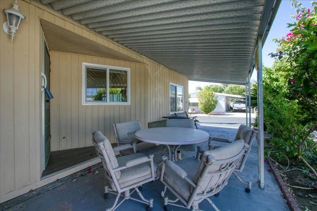 282 Saguaro Dr. Drive, Palm Springs, CA 92264