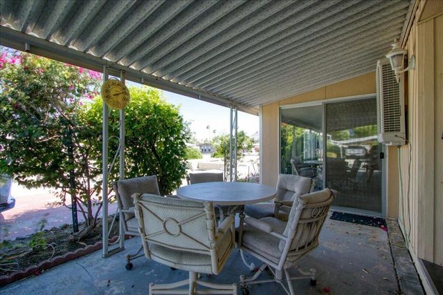 282 Saguaro Dr. Drive, Palm Springs, CA 92264