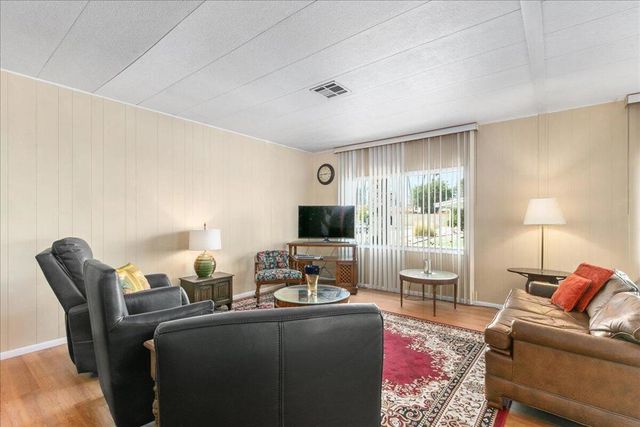 282 Saguaro Dr. Drive, Palm Springs, CA 92264