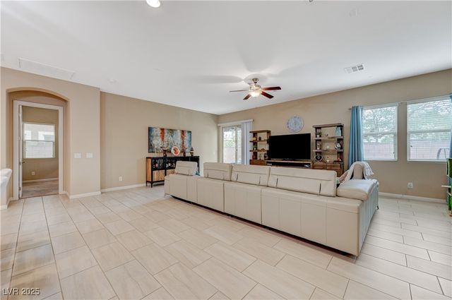 11334 Quantum Brooks Street, Las Vegas, NV 89183