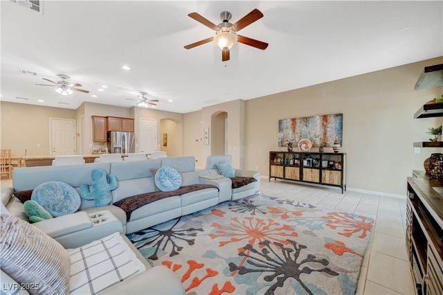 11334 Quantum Brooks Street, Las Vegas, NV 89183