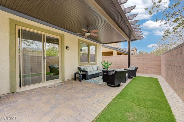 11334 Quantum Brooks Street, Las Vegas, NV 89183