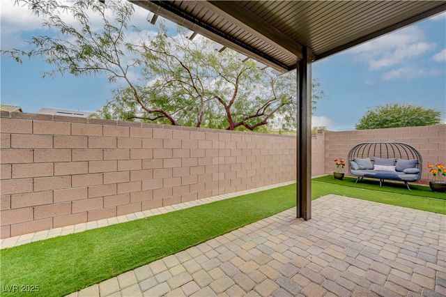 11334 Quantum Brooks Street, Las Vegas, NV 89183