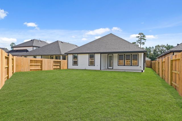 215 Springfield Terrace Court, Conroe, TX 77304