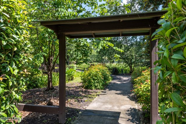 1 Hollingsworth Run, Beaufort, SC 29906