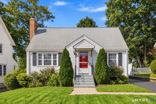 70 Fennbrook Road, West Hartford, CT 06119