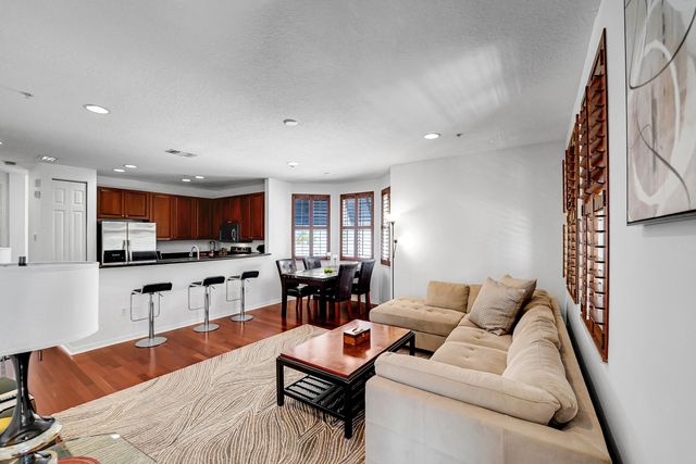 1388 Via De Pepi, Boynton Beach, FL 33426