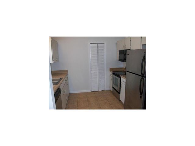 882 Foster Avenue, Sebastian, FL 32958