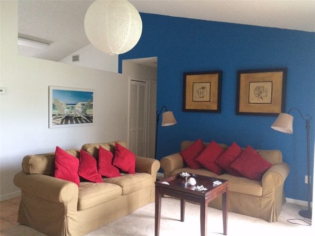 882 Foster Avenue, Sebastian, FL 32958