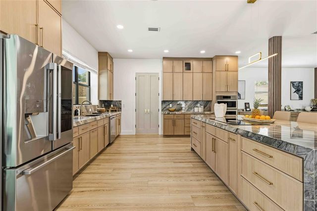 4109 W WATROUS AVENUE, Tampa, FL 33629