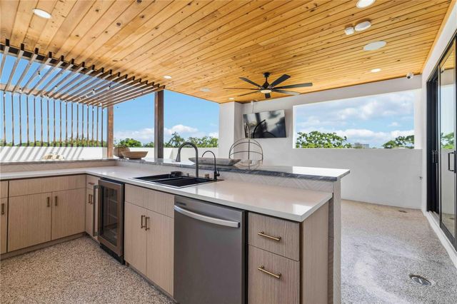 4109 W WATROUS AVENUE, Tampa, FL 33629