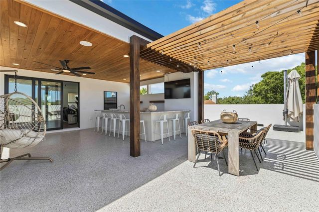 4109 W WATROUS AVENUE, Tampa, FL 33629