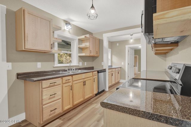 657 Main Street, Chipley, FL 32428