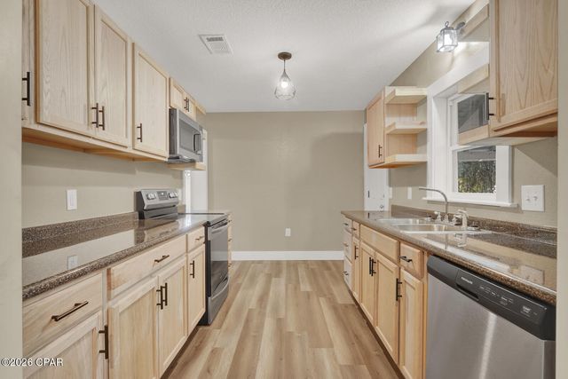 657 Main Street, Chipley, FL 32428