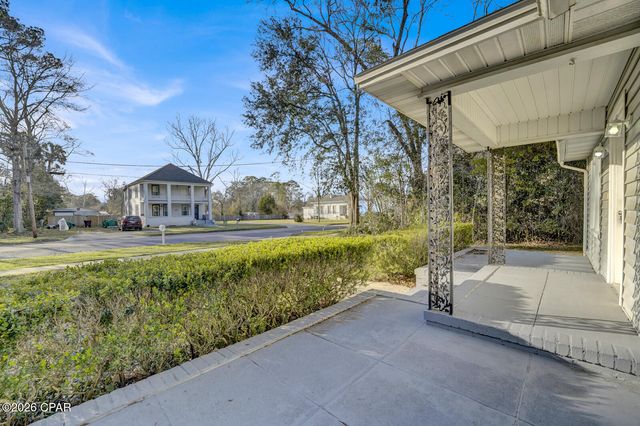 657 Main Street, Chipley, FL 32428