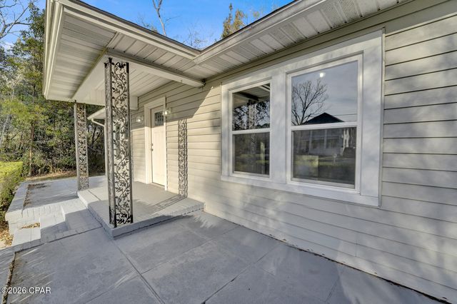 657 Main Street, Chipley, FL 32428