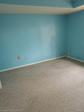 2513 Golden Shores Drive, Fenton, MI 48430