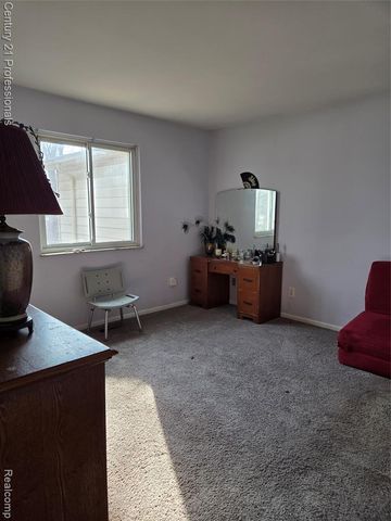 2513 Golden Shores Drive, Fenton, MI 48430