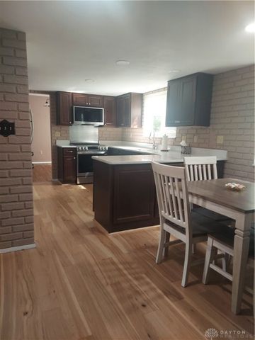 322 Rankin Drive, Englewood, OH 45322