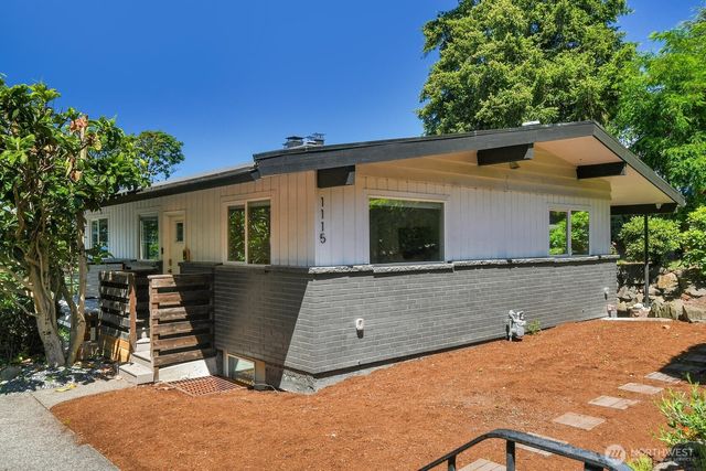 1115 8th Avenue W, Seattle, WA 98119