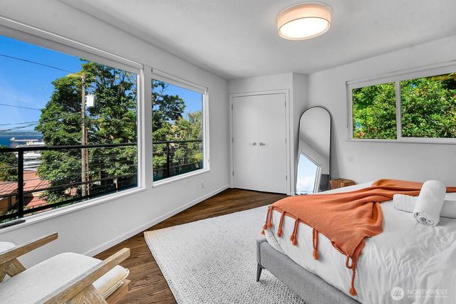 1115 8th Avenue W, Seattle, WA 98119