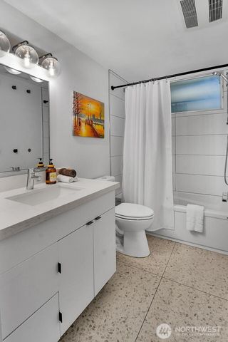 1115 8th Avenue W, Seattle, WA 98119