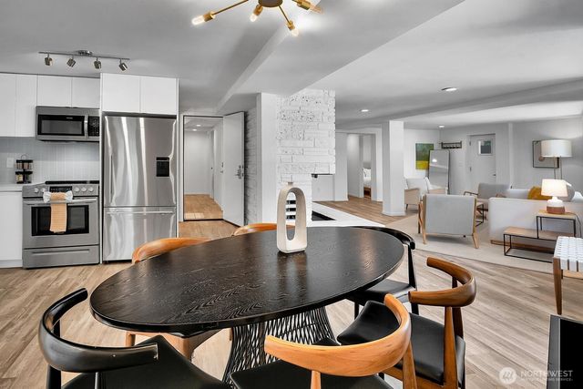 1115 8th Avenue W, Seattle, WA 98119