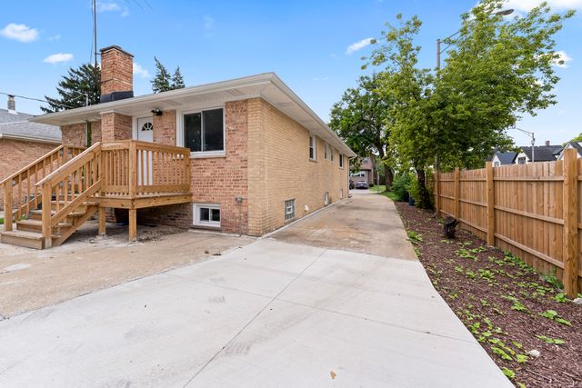 95 Erie Street, Maywood, IL 60153