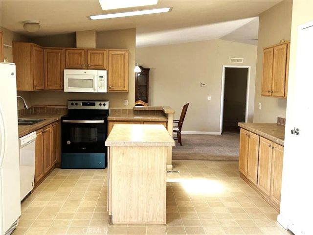 11120 Colt Avenue, Lucerne Valley, CA 92356
