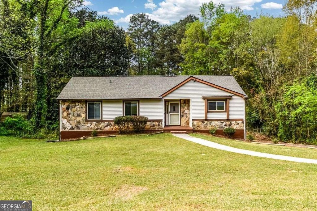 3844 Scarsborough Drive, Lawrenceville, GA 30044