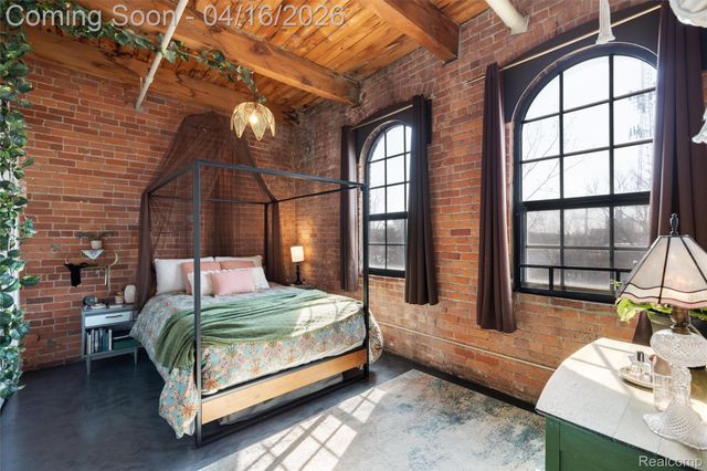 6533 E Jefferson 312, Detroit, MI 48207
